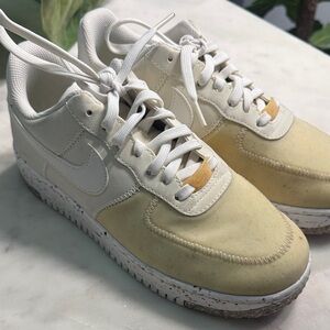Nike Cream and White Sneakers Air Force 1
